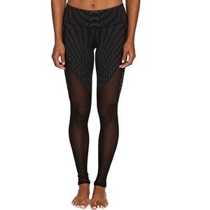 ALO Yoga Motion Leggings